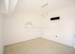 مجمع عائلي فاخر - دوبلكس واسعة في منطقة اوبا / الانيا