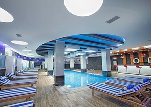 مجمع عائلي فاخر - دوبلكس واسعة في منطقة اوبا / الانيا