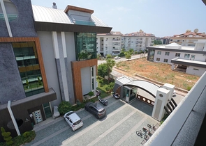 مجمع عائلي فاخر - دوبلكس واسعة في منطقة اوبا / الانيا