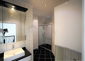 مجمع عائلي فاخر - دوبلكس واسعة في منطقة اوبا / الانيا