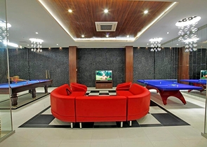 مجمع عائلي فاخر - دوبلكس واسعة في منطقة اوبا / الانيا