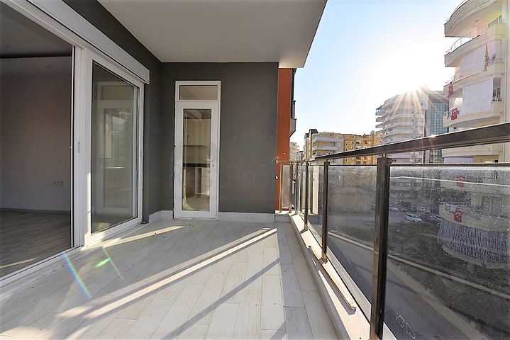 شقة جديدة - مطبخ منفصل -2 غرفة وصالة - في مهموتلار / الانيا 