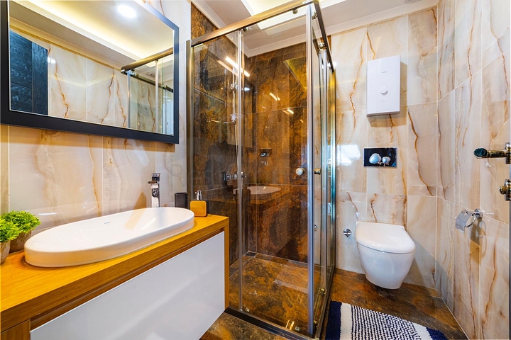 اطلالة بحر - شقة مفروشة  ضمن مجمع فاخر - في كارجي جاك / الانيا 