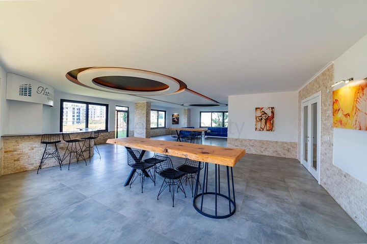 اطلالة بحر - شقة مفروشة  ضمن مجمع فاخر - في كارجي جاك / الانيا 