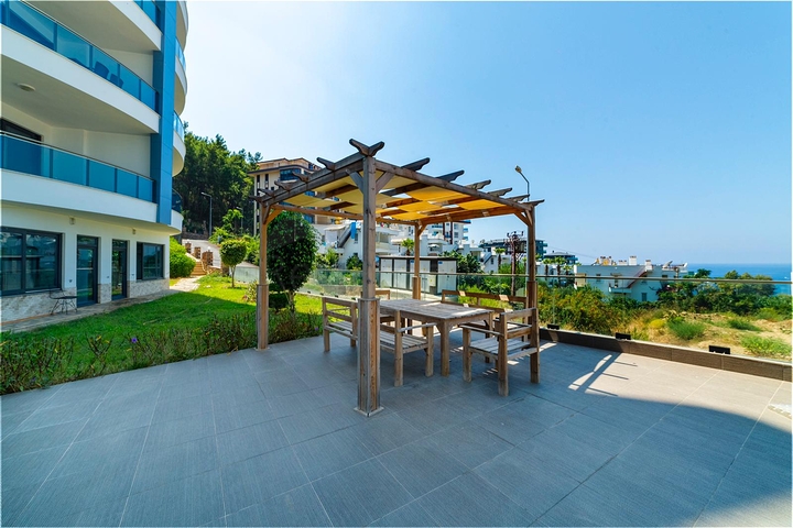 اطلالة بحر - شقة مفروشة  ضمن مجمع فاخر - في كارجي جاك / الانيا 