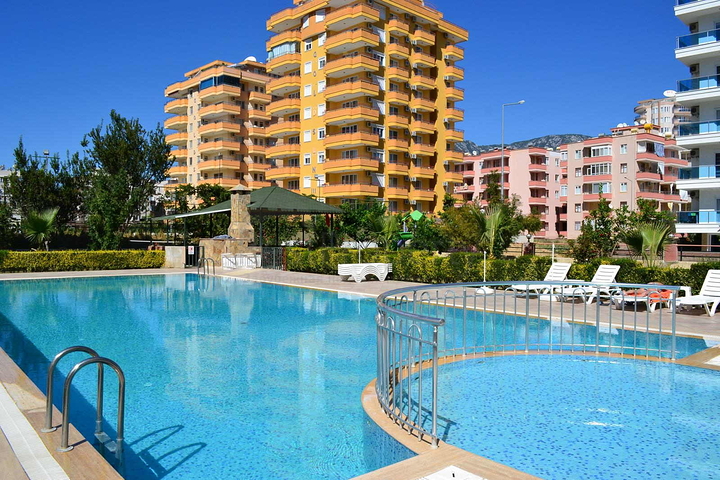 قريبة من البحر - شقة غرفتين وصالة - مفروشة -ضمن مجمع- مهموتلار / الانيا 