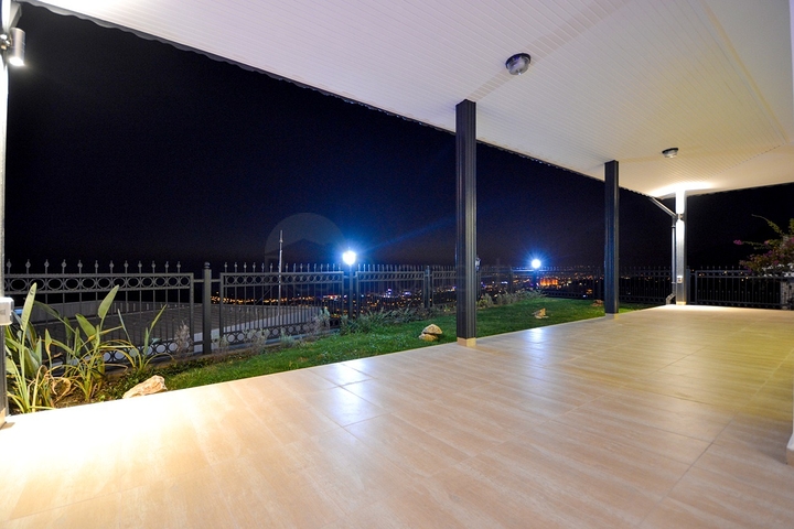 اطلالة بحر - فيلا مستقلة حديثة مع مسبح خاص - في كارجي جاك / الانيا 