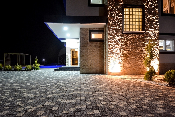 اطلالة بحر - فيلا مستقلة حديثة مع مسبح خاص - في كارجي جاك / الانيا 