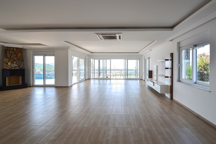 اطلالة بحر - فيلا مستقلة حديثة مع مسبح خاص - في كارجي جاك / الانيا 