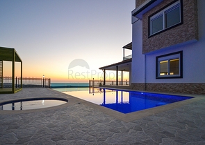 اطلالة بحر - فيلا مستقلة حديثة مع مسبح خاص - في كارجي جاك / الانيا 