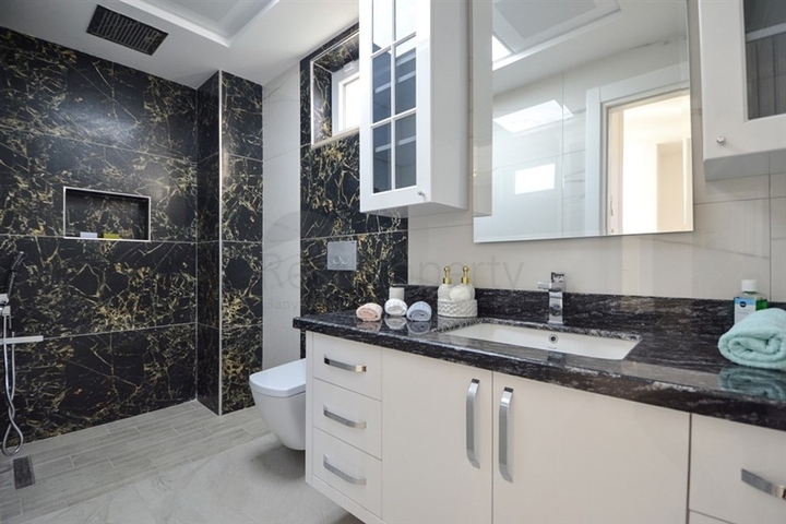 فيلا مستقلة - مسبح خاص -اطلالة بحر - 3 غرف وصالة- في كارجي جاك / الانيا 