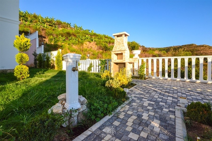 فيلا مستقلة - مسبح خاص -اطلالة بحر - 3 غرف وصالة- في كارجي جاك / الانيا 