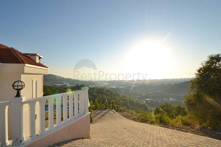 فيلا مستقلة - مسبح خاص -اطلالة بحر - 3 غرف وصالة- في كارجي جاك / الانيا 