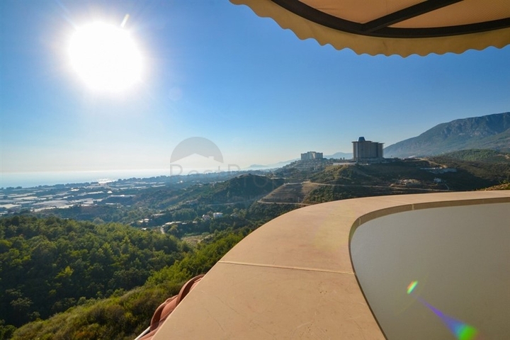 فيلا مستقلة - مسبح خاص -اطلالة بحر - 3 غرف وصالة- في كارجي جاك / الانيا 