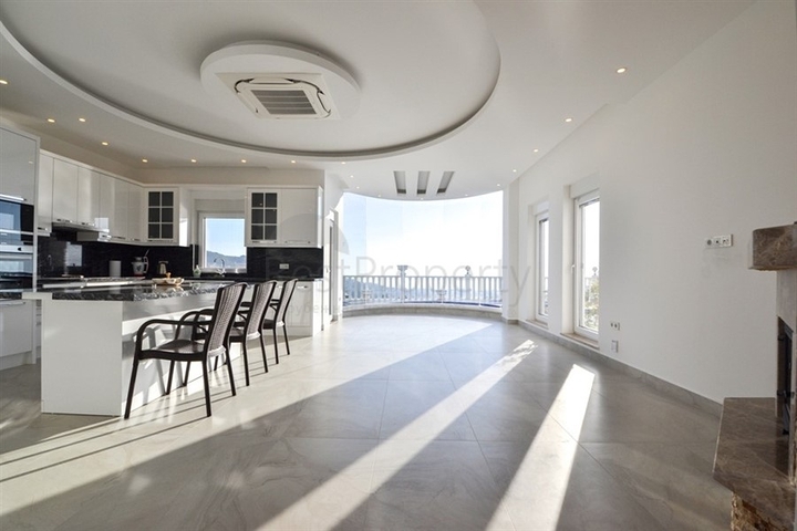 فيلا مستقلة - مسبح خاص -اطلالة بحر - 3 غرف وصالة- في كارجي جاك / الانيا 