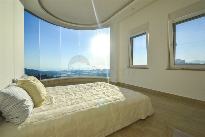 فيلا مستقلة - مسبح خاص -اطلالة بحر - 3 غرف وصالة- في كارجي جاك / الانيا 