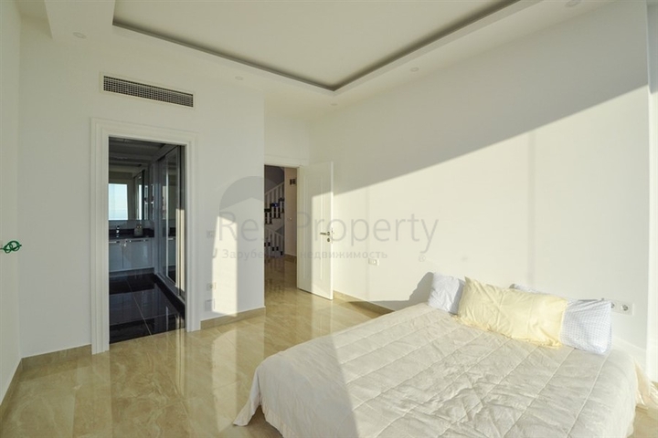 فيلا مستقلة - مسبح خاص -اطلالة بحر - 3 غرف وصالة- في كارجي جاك / الانيا 