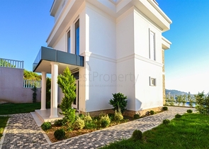 فيلا مستقلة - مسبح خاص -اطلالة بحر - 3 غرف وصالة- في كارجي جاك / الانيا 