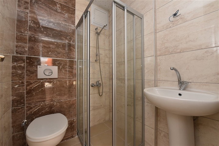 شقة غرفتين وصالة - مؤثثة - قريبة من البحر والاسواق - مهموتلار / الانيا 