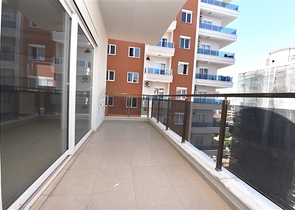 شقة غرفتين وصالة - مؤثثة - قريبة من البحر والاسواق - مهموتلار / الانيا 