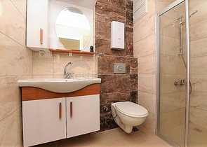 شقة غرفتين وصالة - مؤثثة - قريبة من البحر والاسواق - مهموتلار / الانيا 