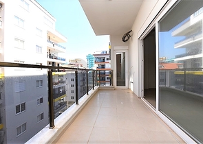 شقة غرفتين وصالة - مؤثثة - قريبة من البحر والاسواق - مهموتلار / الانيا 