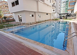 شقة غرفتين وصالة - مؤثثة - قريبة من البحر والاسواق - مهموتلار / الانيا 