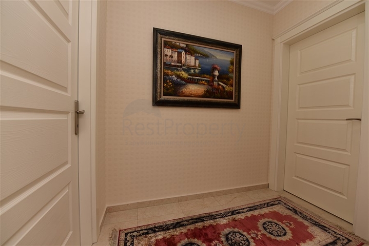 اطلالة على شاطئ كليوباترا - دوبلكس واسعة 3 غرف - في مركز مدينة الانيا 