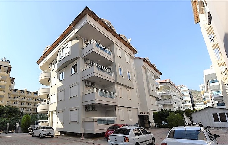 اطلالة على شاطئ كليوباترا - دوبلكس واسعة 3 غرف - في مركز مدينة الانيا 