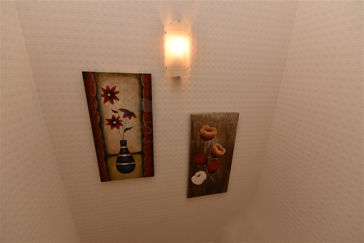 اطلالة على شاطئ كليوباترا - دوبلكس واسعة 3 غرف - في مركز مدينة الانيا 