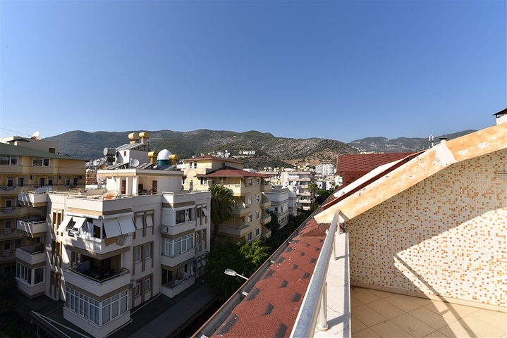 اطلالة على شاطئ كليوباترا - دوبلكس واسعة 3 غرف - في مركز مدينة الانيا 