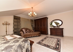 اطلالة على شاطئ كليوباترا - دوبلكس واسعة 3 غرف - في مركز مدينة الانيا 