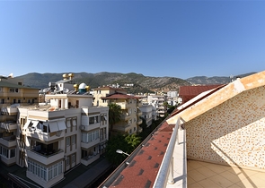 اطلالة على شاطئ كليوباترا - دوبلكس واسعة 3 غرف - في مركز مدينة الانيا 