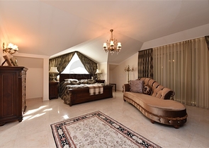 اطلالة على شاطئ كليوباترا - دوبلكس واسعة 3 غرف - في مركز مدينة الانيا 