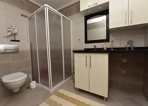 اطلالة على شاطئ كليوباترا - دوبلكس واسعة 3 غرف - في مركز مدينة الانيا 