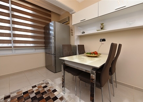 اول صف على البحر - اطلالة مباشرة - شقة مفروشة 3 غرف- في مركز الانيا 