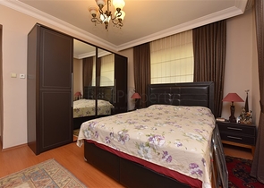 اول صف على البحر - اطلالة مباشرة - شقة مفروشة 3 غرف- في مركز الانيا 