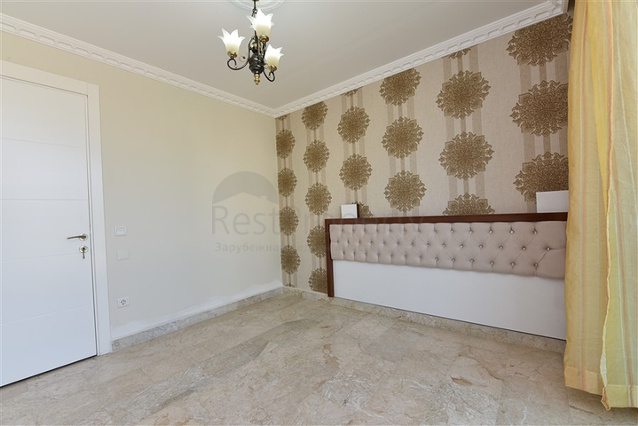 على البحر مباشرة - شقق غرفتين وصالة - ضمن مجمع حديث - كاستل / الانيا 