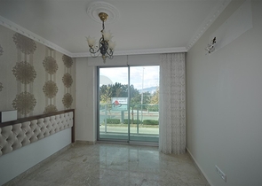 على البحر مباشرة - شقق غرفتين وصالة - ضمن مجمع حديث - كاستل / الانيا 