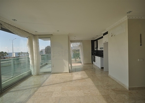 على البحر مباشرة - شقق غرفتين وصالة - ضمن مجمع حديث - كاستل / الانيا 