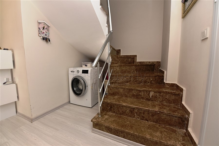 اطلالة بحر - دوبلكس 3 غرف وصالة -مفروشة - في مهموتلار / الانيا 