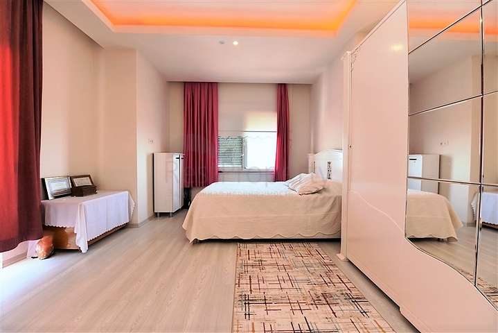 اطلالة بحر - دوبلكس 3 غرف وصالة -مفروشة - في مهموتلار / الانيا 