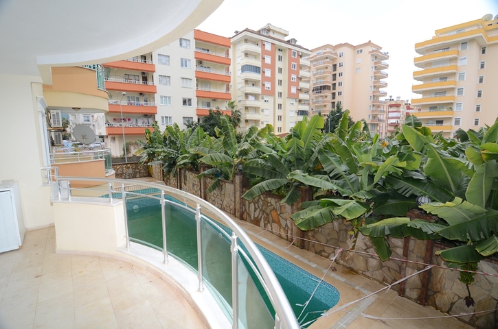 سعر منافس - شقة 2 غرفة وصالة -اثاث جديد - في مهموتلار / الانيا