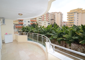 سعر منافس - شقة 2 غرفة وصالة -اثاث جديد - في مهموتلار / الانيا