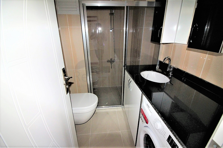 اطلالة بحر - شقة مفروشة - غرفة وصالة - بجانب الاسواق - في مهموتلار / الانيا