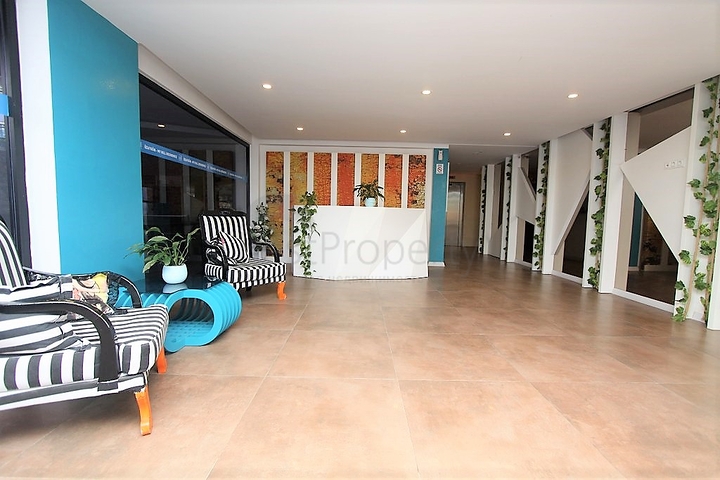 ضمن مجمع يضم خدمات - شقة مفروشة 1+1 - في منطقة توسمور المركزية / الانيا 