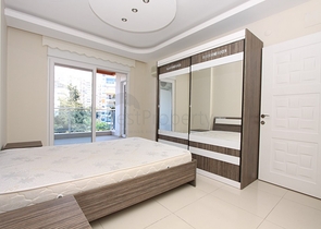 ضمن مجمع يضم خدمات - شقة مفروشة 1+1 - في منطقة توسمور المركزية / الانيا 