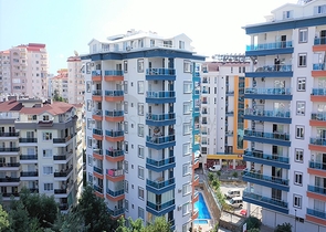 ضمن مجمع يضم خدمات - شقة مفروشة 1+1 - في منطقة توسمور المركزية / الانيا 