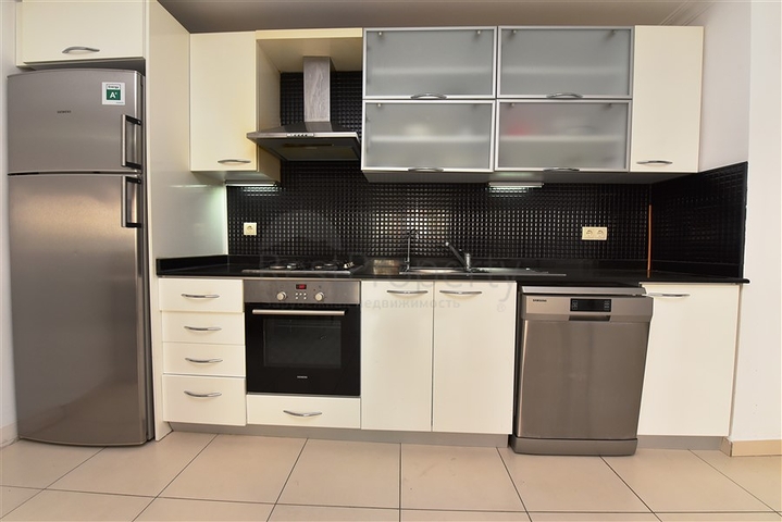 للبيع شقة غرفة وصالة - مفروشة - مجمع يضم كافة الخدمات - افسلار / الانيا 