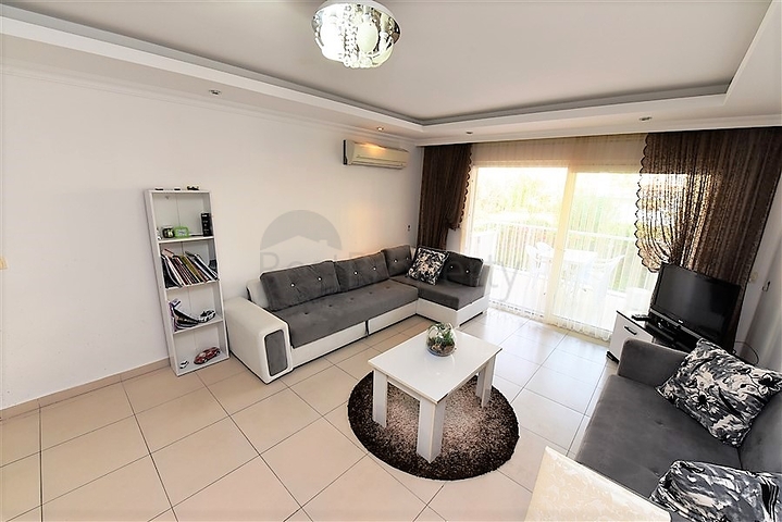 للبيع شقة غرفة وصالة - مفروشة - مجمع يضم كافة الخدمات - افسلار / الانيا 